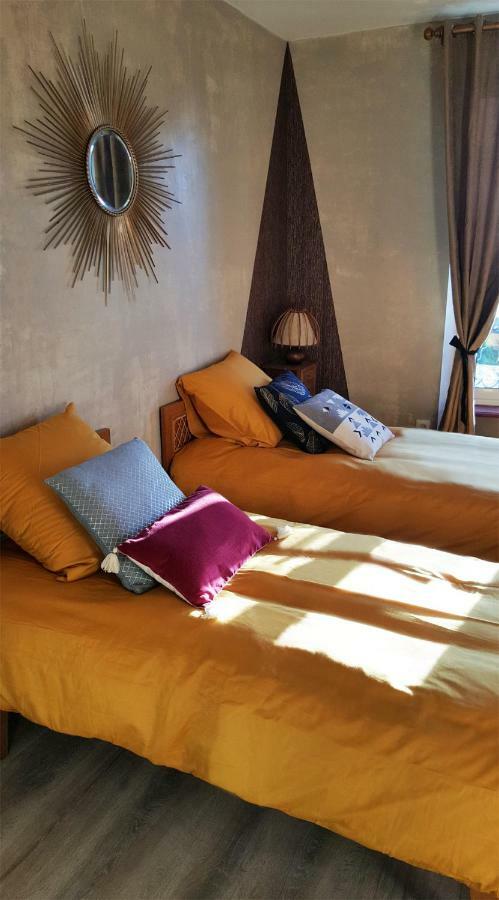 Les Forges Du Lou Homestay *